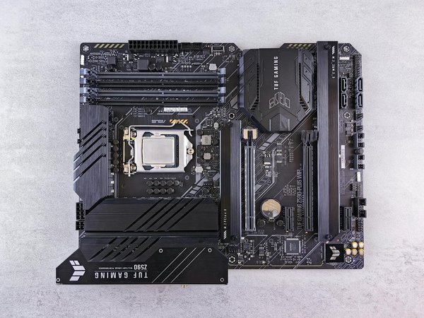 Smartphones avec GPS versus GPS Traditionnel : Le Grand Défi Comparatif